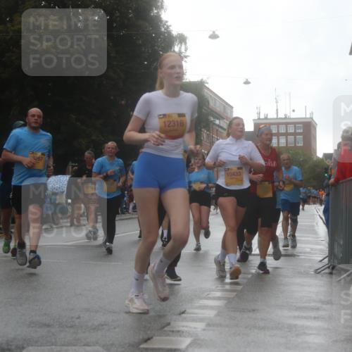 13.09.2026 - Kiel Lauf Markus Tischler http://msf.ph/oto/10321068 13.09.2026 10:53:59 Fleethörn 3267, 12762, 12316, 10433 meine-sportfotos.de
