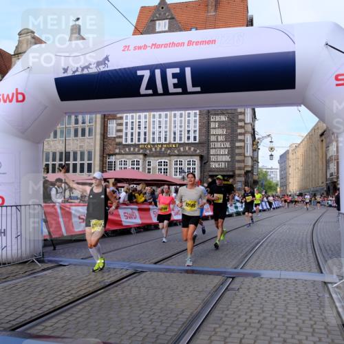 13.09.2026 - 21. swb-Marathon Bremen Tim E. http://msf.ph/oto/10321084 13.09.2026 10:58:51 Ziel 10878, 10879, 11004, 11030, 11152, 11189, 11384, 11455, 11686, 11743, 11953, 11955, 12180, 12237, 12320, 12499, 12505, 12518 meine-sportfotos.de