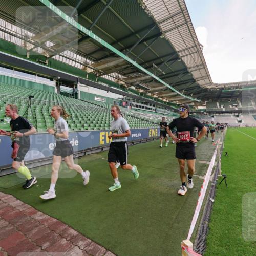 13.09.2026 - 21. swb-Marathon Bremen Michael Burmester http://msf.ph/oto/10321093 13.09.2026 13:21:02 Laufen im Stadion 258, 351, 423, 441, 464, 601, 620, 704, 782, 851, 1060, 1066, 1094, 1129, 1156, 1158, 1177, 1316, 1344, 1409, 1439, 1446, 1518, 1676, 1697, 1729, 1756, 1808, 1815, 1846, 1916, 2010, 2028, 2064, 2139, 2201, 2258, 2278, 2349, 2394, 2395, 2414, 2417, 2437, 2501, 2519, 2533, 2551, 2588, 2626, 2652, 2694, 2695, 2736, 2756, 2793, 2828, 2886, 2954, 2995, 3004, 3010, 3017, 3018, 3022, 3034, 3035, 3036, 3037, 3059, 3070, 3074, 3102, 3116, 3139, 3144, 3225, 3243, 3263, 3264, 3310, 3315 meine-sportfotos.de