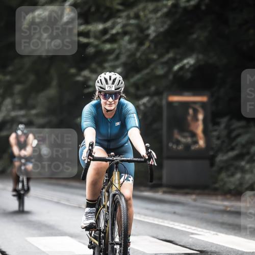 13.09.2026 - Stadtparktriathlon H.Heesch http://msf.ph/oto/10321095 13.09.2026 11:57:40 Radfahren 737, 741, 757, 825, 908, 923, 937, 962, 964, 1060 meine-sportfotos.de