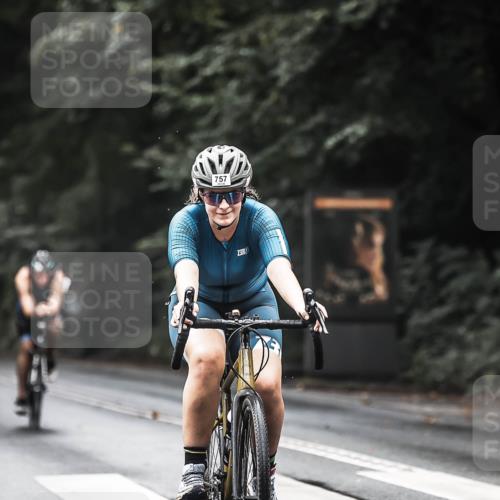 13.09.2026 - Stadtparktriathlon H.Heesch http://msf.ph/oto/10321101 13.09.2026 11:57:40 Radfahren 737, 741, 757, 825, 908, 923, 937, 962, 964, 1060 meine-sportfotos.de