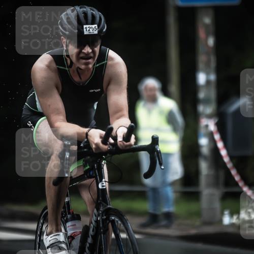 13.09.2026 - Stadtparktriathlon H.Heesch http://msf.ph/oto/10321103 13.09.2026 13:06:04 Radfahren 1283, 1295 meine-sportfotos.de