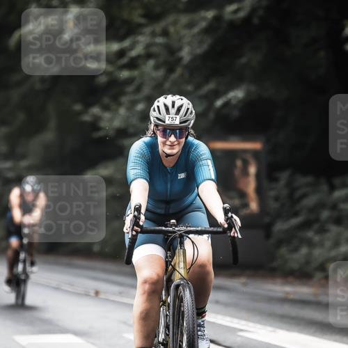 13.09.2026 - Stadtparktriathlon H.Heesch http://msf.ph/oto/10321109 13.09.2026 11:57:40 Radfahren 737, 741, 757, 825, 908, 923, 937, 962, 964, 1060 meine-sportfotos.de
