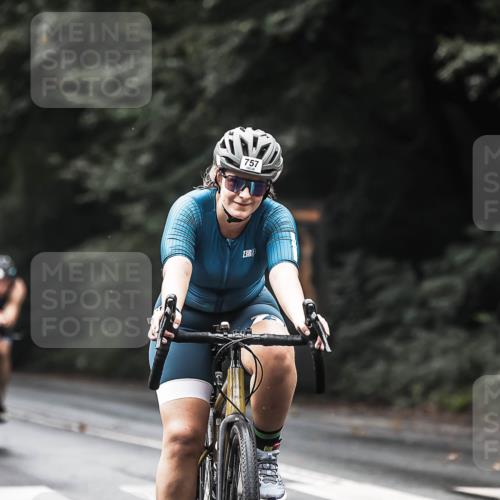 13.09.2026 - Stadtparktriathlon H.Heesch http://msf.ph/oto/10321115 13.09.2026 11:57:40 Radfahren 737, 741, 757, 825, 908, 923, 937, 962, 964, 1060 meine-sportfotos.de