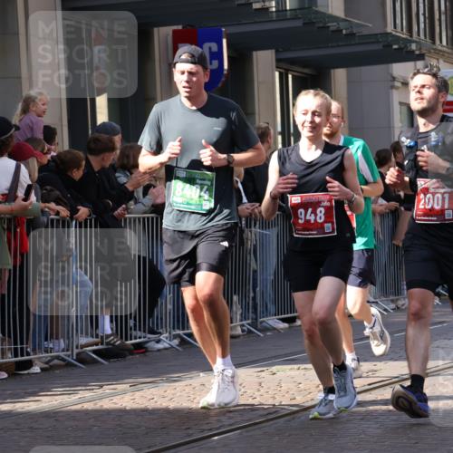 13.09.2026 - 21. swb-Marathon Bremen Strokosch-Dieckow http://msf.ph/oto/10321120 13.09.2026 13:18:06 Ziel 465, 1146, 1419, 2055, 3458, 5307, 5460, 6293, 6294, 6818, 7245, 7491, 7731, 7954, 8404, 8540, 8872, 9019, 9134, 9275, 9609, 10065, 13150, 948, 1631, 1797, 1872, 2001, 2260, 2634, 2671, 3051, 3192, 3241, 3514, 3634, 4131, 4286, 4374, 4733, 5292, 5530, 5695, 5935, 5948, 6152, 6290, 6448, 8094, 8805, 8869, 8943, 8944, 9595, 9596, 9609, 9837, 13041 meine-sportfotos.de