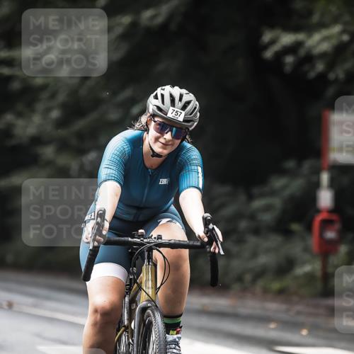 13.09.2026 - Stadtparktriathlon H.Heesch http://msf.ph/oto/10321121 13.09.2026 11:57:41 Radfahren 737, 741, 757, 825, 908, 923, 962, 964, 1060 meine-sportfotos.de
