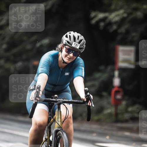 13.09.2026 - Stadtparktriathlon H.Heesch http://msf.ph/oto/10321124 13.09.2026 11:57:41 Radfahren 737, 741, 757, 825, 908, 923, 962, 964, 1060 meine-sportfotos.de