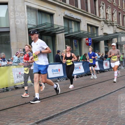 13.09.2026 - 21. swb-Marathon Bremen Strokosch-Dieckow http://msf.ph/oto/10321130 13.09.2026 10:58:57 Ziel 10377, 10415, 10427, 10492, 10668, 10922, 11086, 11125, 11301, 11302, 11500, 11873, 11913, 12015, 12118, 12200, 12267, 12297, 12537, 12541, 10254, 10383, 10477, 10485, 10787, 10794, 10832, 10843, 10948, 11030, 11034, 11228, 11267, 11278, 11488, 11602, 11743, 11955, 12015, 12127, 12130, 12131, 12176, 12237, 12271, 12414 meine-sportfotos.de