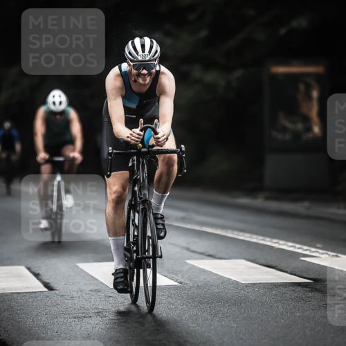 13.09.2026 - Stadtparktriathlon H.Heesch http://msf.ph/oto/10321141 13.09.2026 13:06:11 Radfahren 1129, 1322, 1323, 1339, 1369, 1385 meine-sportfotos.de