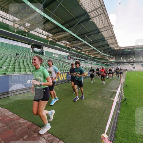 13.09.2026 - 21. swb-Marathon Bremen Michael Burmester http://msf.ph/oto/10321149 13.09.2026 13:21:07 Laufen im Stadion 258, 351, 423, 441, 464, 601, 620, 704, 782, 851, 1060, 1066, 1094, 1129, 1158, 1177, 1316, 1344, 1409, 1439, 1446, 1518, 1676, 1697, 1729, 1756, 1808, 1815, 1846, 1916, 2010, 2028, 2064, 2139, 2201, 2258, 2278, 2349, 2394, 2395, 2414, 2417, 2437, 2501, 2519, 2533, 2551, 2588, 2652, 2694, 2695, 2736, 2756, 2793, 2828, 2886, 2954, 2995, 3004, 3010, 3017, 3018, 3022, 3034, 3035, 3036, 3037, 3059, 3070, 3074, 3102, 3139, 3144, 3225, 3243, 3264, 3310, 3315 meine-sportfotos.de
