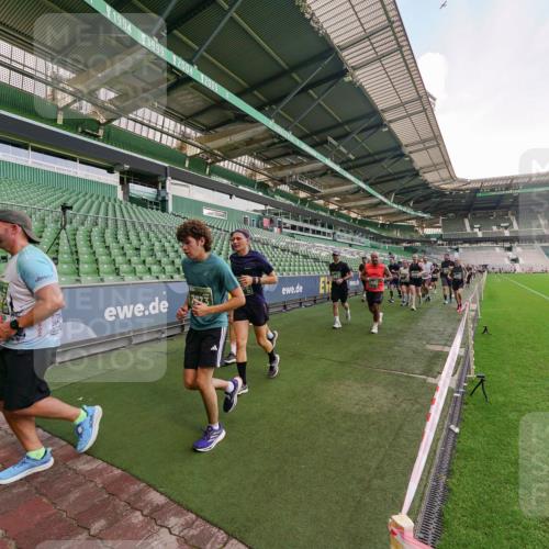 13.09.2026 - 21. swb-Marathon Bremen Michael Burmester http://msf.ph/oto/10321154 13.09.2026 13:21:08 Laufen im Stadion 258, 351, 423, 441, 464, 601, 620, 704, 782, 851, 1060, 1066, 1094, 1129, 1158, 1177, 1316, 1344, 1409, 1417, 1439, 1446, 1518, 1676, 1697, 1729, 1756, 1808, 1815, 1846, 1916, 2010, 2028, 2064, 2139, 2201, 2258, 2278, 2349, 2394, 2395, 2414, 2417, 2437, 2501, 2519, 2533, 2551, 2588, 2652, 2694, 2695, 2736, 2756, 2793, 2828, 2886, 2954, 2995, 3004, 3010, 3017, 3018, 3022, 3034, 3035, 3036, 3037, 3059, 3070, 3074, 3102, 3139, 3144, 3225, 3243, 3264, 3310, 3315 meine-sportfotos.de