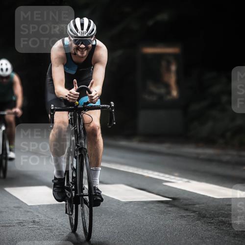 13.09.2026 - Stadtparktriathlon H.Heesch http://msf.ph/oto/10321158 13.09.2026 13:06:12 Radfahren 1129, 1322, 1323, 1339, 1369, 1385 meine-sportfotos.de