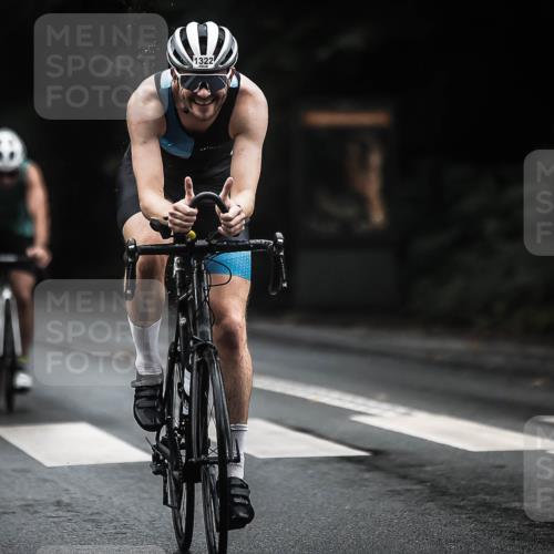 13.09.2026 - Stadtparktriathlon H.Heesch http://msf.ph/oto/10321165 13.09.2026 13:06:12 Radfahren 1129, 1322, 1323, 1339, 1369, 1385 meine-sportfotos.de