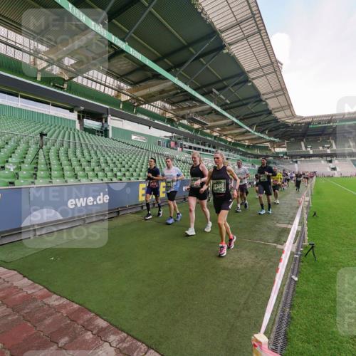13.09.2026 - 21. swb-Marathon Bremen Michael Burmester http://msf.ph/oto/10321181 13.09.2026 13:21:10 Laufen im Stadion 128, 258, 351, 423, 441, 464, 601, 620, 704, 782, 851, 1060, 1066, 1094, 1129, 1158, 1177, 1316, 1344, 1409, 1417, 1439, 1446, 1518, 1676, 1697, 1729, 1756, 1808, 1815, 1846, 1916, 2010, 2028, 2064, 2139, 2201, 2258, 2278, 2349, 2394, 2395, 2414, 2417, 2437, 2501, 2519, 2533, 2551, 2588, 2652, 2694, 2695, 2736, 2756, 2793, 2828, 2886, 2954, 2995, 3004, 3010, 3017, 3018, 3022, 3034, 3035, 3036, 3037, 3059, 3070, 3074, 3102, 3139, 3144, 3225, 3264, 3310 meine-sportfotos.de