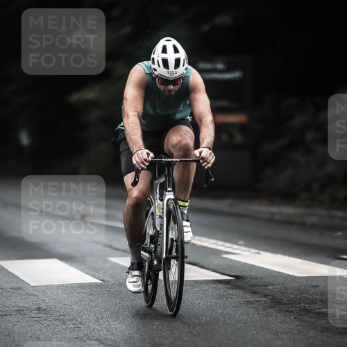 13.09.2026 - Stadtparktriathlon H.Heesch http://msf.ph/oto/10321190 13.09.2026 13:06:13 Radfahren 1129, 1322, 1323, 1339, 1369, 1385, 1401 meine-sportfotos.de