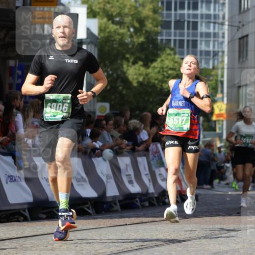 13.09.2026 - 21. swb-Marathon Bremen Strokosch-Dieckow http://msf.ph/oto/10321249 13.09.2026 13:08:50 Ziel 339, 678, 715, 1335, 1696, 4082, 4888, 5424, 7064, 8655, 9084, 9582, 1925, 2287, 3330, 4384, 5517, 5636, 5696, 6906, 7262, 8120, 9906, 9911 meine-sportfotos.de