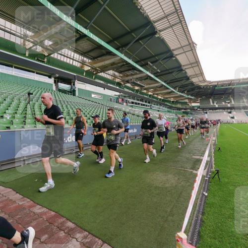 13.09.2026 - 21. swb-Marathon Bremen Michael Burmester http://msf.ph/oto/10321261 13.09.2026 13:21:17 Laufen im Stadion 128, 258, 351, 423, 441, 464, 601, 620, 704, 782, 851, 1060, 1066, 1094, 1129, 1158, 1177, 1316, 1344, 1409, 1417, 1439, 1446, 1518, 1676, 1697, 1729, 1756, 1808, 1815, 1846, 2010, 2028, 2064, 2139, 2201, 2258, 2278, 2349, 2394, 2395, 2414, 2417, 2437, 2501, 2519, 2533, 2551, 2588, 2652, 2660, 2694, 2695, 2736, 2756, 2793, 2828, 2886, 2954, 2964, 2995, 3004, 3010, 3017, 3018, 3022, 3034, 3035, 3036, 3037, 3059, 3070, 3074, 3102, 3139, 3144, 3225, 3264, 3310 meine-sportfotos.de