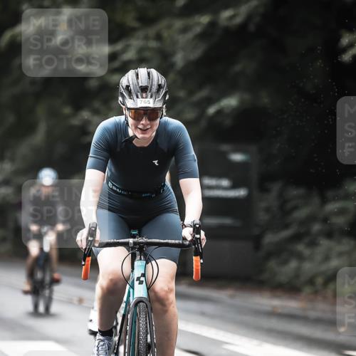 13.09.2026 - Stadtparktriathlon H.Heesch http://msf.ph/oto/10321264 13.09.2026 11:57:59 Radfahren 712, 761, 765, 794, 896, 1009 meine-sportfotos.de