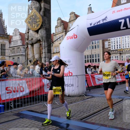 13.09.2026 - 21. swb-Marathon Bremen Tim E. http://msf.ph/oto/10321271 13.09.2026 10:58:52 Ziel 10878, 10879, 11004, 11030, 11152, 11189, 11384, 11455, 11488, 11686, 11743, 11953, 11955, 12180, 12237, 12320, 12499, 12505, 12518 meine-sportfotos.de