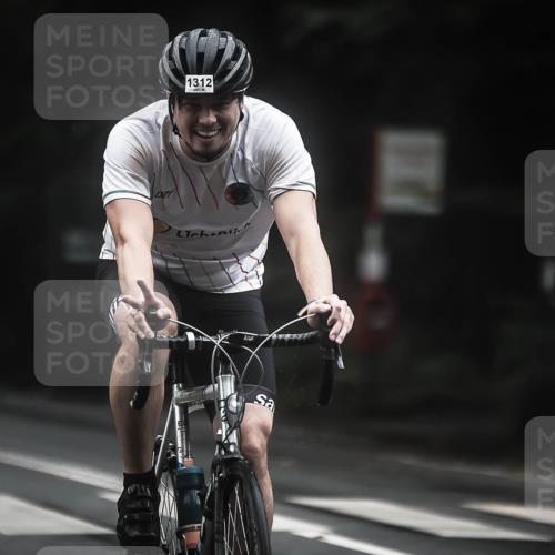 13.09.2026 - Stadtparktriathlon H.Heesch http://msf.ph/oto/10321302 13.09.2026 13:06:41 Radfahren 1244, 1312, 1344 meine-sportfotos.de