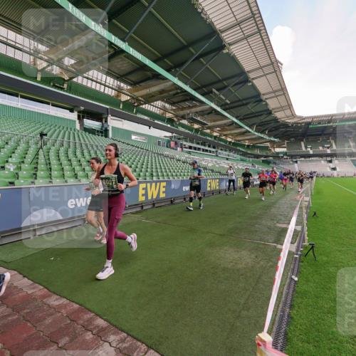 13.09.2026 - 21. swb-Marathon Bremen Michael Burmester http://msf.ph/oto/10321346 13.09.2026 13:21:24 Laufen im Stadion 128, 258, 343, 351, 423, 441, 601, 620, 704, 782, 851, 1060, 1094, 1129, 1158, 1177, 1316, 1344, 1409, 1417, 1439, 1446, 1518, 1669, 1676, 1697, 1729, 1756, 1808, 1815, 1846, 2010, 2028, 2064, 2139, 2201, 2258, 2278, 2290, 2349, 2394, 2395, 2414, 2417, 2437, 2501, 2519, 2533, 2551, 2588, 2632, 2652, 2660, 2694, 2695, 2736, 2793, 2828, 2886, 2954, 2964, 2995, 3004, 3010, 3017, 3018, 3022, 3034, 3035, 3036, 3037, 3070, 3074, 3102, 3139, 3144, 3225, 3264, 3310, 3682 meine-sportfotos.de