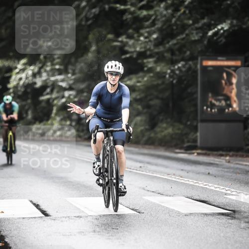 13.09.2026 - Stadtparktriathlon H.Heesch http://msf.ph/oto/10321353 13.09.2026 11:58:06 Radfahren 732, 761, 794, 847, 906, 1028 meine-sportfotos.de