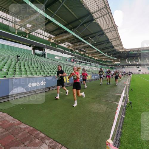 13.09.2026 - 21. swb-Marathon Bremen Michael Burmester http://msf.ph/oto/10321364 13.09.2026 13:21:27 Laufen im Stadion 128, 258, 343, 351, 423, 441, 601, 620, 704, 782, 851, 1060, 1094, 1129, 1158, 1177, 1316, 1344, 1409, 1417, 1439, 1446, 1518, 1669, 1676, 1697, 1729, 1756, 1808, 1815, 1846, 2010, 2028, 2064, 2139, 2201, 2258, 2278, 2290, 2349, 2394, 2395, 2414, 2417, 2437, 2501, 2519, 2533, 2551, 2588, 2619, 2632, 2652, 2660, 2694, 2695, 2736, 2793, 2828, 2886, 2954, 2964, 2995, 3004, 3010, 3017, 3018, 3022, 3034, 3035, 3036, 3037, 3070, 3074, 3102, 3139, 3144, 3225, 3264, 3310, 3682 meine-sportfotos.de