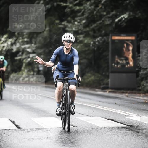 13.09.2026 - Stadtparktriathlon H.Heesch http://msf.ph/oto/10321367 13.09.2026 11:58:06 Radfahren 732, 761, 794, 847, 906, 1028 meine-sportfotos.de