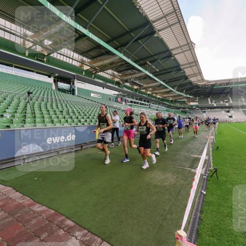 13.09.2026 - 21. swb-Marathon Bremen Michael Burmester http://msf.ph/oto/10321383 13.09.2026 13:21:30 Laufen im Stadion 128, 258, 343, 351, 423, 441, 601, 620, 704, 782, 851, 1060, 1094, 1129, 1158, 1177, 1316, 1344, 1409, 1417, 1439, 1446, 1518, 1669, 1676, 1697, 1729, 1756, 1808, 1815, 1846, 2010, 2064, 2139, 2201, 2258, 2278, 2290, 2349, 2394, 2395, 2414, 2417, 2437, 2501, 2519, 2533, 2551, 2588, 2619, 2632, 2652, 2660, 2685, 2694, 2695, 2736, 2793, 2828, 2886, 2954, 2964, 2995, 3004, 3010, 3017, 3018, 3022, 3034, 3035, 3036, 3037, 3070, 3074, 3102, 3139, 3144, 3225, 3264, 3310, 3682 meine-sportfotos.de