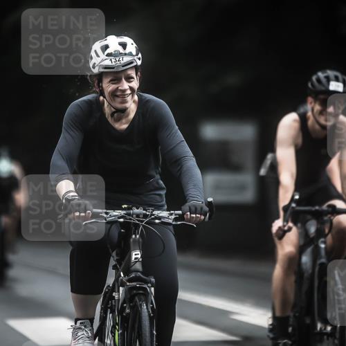13.09.2026 - Stadtparktriathlon H.Heesch http://msf.ph/oto/10321384 13.09.2026 13:06:52 Radfahren 1244, 1270, 1277, 1281, 1327, 1353, 1391, 1406 meine-sportfotos.de