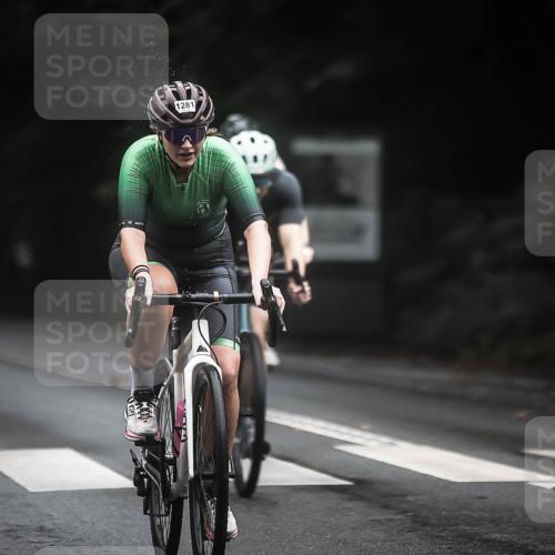 13.09.2026 - Stadtparktriathlon H.Heesch http://msf.ph/oto/10321427 13.09.2026 13:06:54 Radfahren 1270, 1277, 1281, 1327, 1353, 1391, 1406, 1421 meine-sportfotos.de