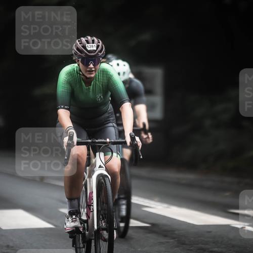 13.09.2026 - Stadtparktriathlon H.Heesch http://msf.ph/oto/10321436 13.09.2026 13:06:54 Radfahren 1270, 1277, 1281, 1327, 1353, 1391, 1406, 1421 meine-sportfotos.de