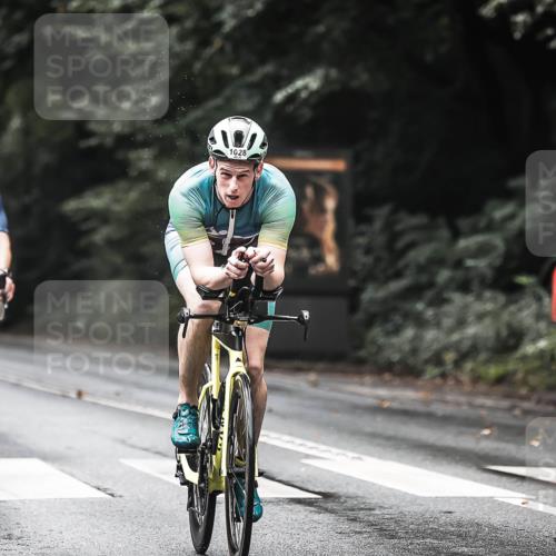 13.09.2026 - Stadtparktriathlon H.Heesch http://msf.ph/oto/10321443 13.09.2026 11:58:09 Radfahren 732, 750, 794, 847, 904, 906, 918, 920, 934, 963, 999, 1028 meine-sportfotos.de