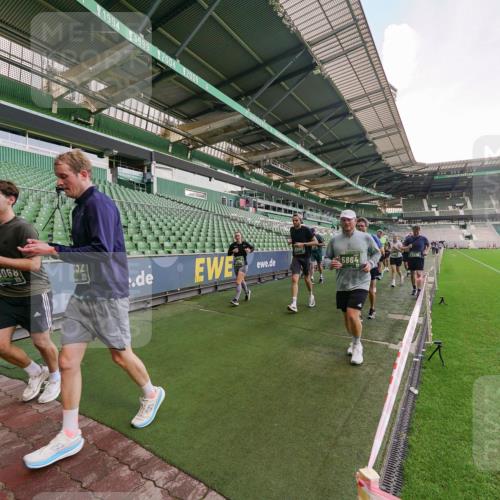 13.09.2026 - 21. swb-Marathon Bremen Michael Burmester http://msf.ph/oto/10321456 13.09.2026 13:21:40 Laufen im Stadion 128, 258, 343, 351, 423, 441, 601, 620, 704, 782, 851, 1060, 1094, 1158, 1177, 1316, 1344, 1409, 1417, 1439, 1446, 1518, 1657, 1669, 1676, 1697, 1729, 1808, 1846, 2010, 2064, 2139, 2201, 2258, 2278, 2290, 2349, 2394, 2395, 2414, 2417, 2437, 2501, 2519, 2551, 2588, 2619, 2632, 2652, 2660, 2685, 2711, 2736, 2793, 2828, 2886, 2954, 2964, 2995, 3004, 3010, 3017, 3018, 3022, 3034, 3035, 3036, 3037, 3070, 3074, 3102, 3139, 3144, 3225, 3264, 3351, 3682, 3784, 1506 meine-sportfotos.de