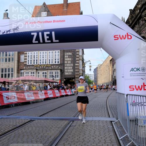 13.09.2026 - 21. swb-Marathon Bremen Tim E. http://msf.ph/oto/10321457 13.09.2026 10:59:01 Ziel 10254, 10485, 10794, 10832, 10878, 10948, 11030, 11189, 11228, 11488, 11743, 11955, 12176, 12237, 12320, 12499, 12505 meine-sportfotos.de