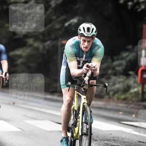 13.09.2026 - Stadtparktriathlon H.Heesch http://msf.ph/oto/10321459 13.09.2026 11:58:09 Radfahren 732, 750, 794, 847, 904, 906, 918, 920, 934, 963, 999, 1028 meine-sportfotos.de