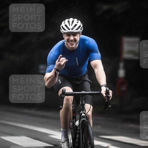 13.09.2026 - Stadtparktriathlon H.Heesch http://msf.ph/oto/10321499 13.09.2026 13:06:56 Radfahren 1270, 1277, 1281, 1327, 1353, 1391, 1406, 1421 meine-sportfotos.de