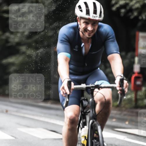 13.09.2026 - Stadtparktriathlon H.Heesch http://msf.ph/oto/10321501 13.09.2026 11:58:10 Radfahren 732, 750, 847, 904, 906, 918, 920, 934, 963, 999, 1028 meine-sportfotos.de