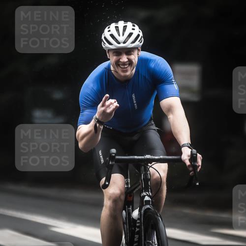 13.09.2026 - Stadtparktriathlon H.Heesch http://msf.ph/oto/10321503 13.09.2026 13:06:56 Radfahren 1270, 1277, 1281, 1327, 1353, 1391, 1406, 1421 meine-sportfotos.de