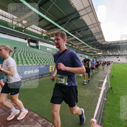 13.09.2026 - 21. swb-Marathon Bremen Michael Burmester http://msf.ph/oto/10321507 13.09.2026 13:21:45 Laufen im Stadion 128, 258, 343, 351, 423, 441, 601, 620, 704, 782, 851, 1060, 1094, 1157, 1158, 1177, 1316, 1344, 1417, 1439, 1518, 1657, 1669, 1676, 1697, 1729, 1808, 1846, 1883, 2010, 2064, 2139, 2201, 2258, 2278, 2290, 2349, 2394, 2395, 2414, 2417, 2437, 2501, 2519, 2551, 2588, 2619, 2632, 2652, 2660, 2685, 2711, 2736, 2793, 2828, 2886, 2954, 2964, 2995, 3004, 3010, 3017, 3018, 3022, 3034, 3035, 3036, 3037, 3070, 3074, 3102, 3139, 3144, 3225, 3351, 3682, 3784, 4020, 1506 meine-sportfotos.de