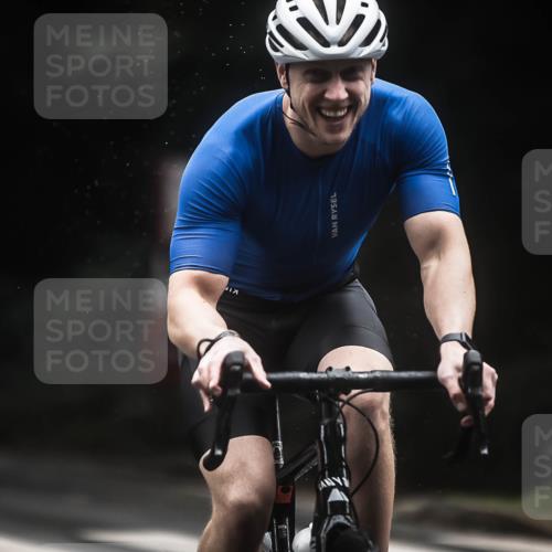 13.09.2026 - Stadtparktriathlon H.Heesch http://msf.ph/oto/10321514 13.09.2026 13:06:56 Radfahren 1270, 1277, 1281, 1327, 1353, 1391, 1406, 1421 meine-sportfotos.de