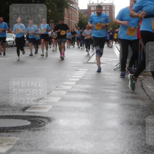 13.09.2026 - Kiel Lauf Markus Tischler http://msf.ph/oto/10321523 13.09.2026 10:55:08 Fleethörn 3445, 1748, 12528, 8996 meine-sportfotos.de