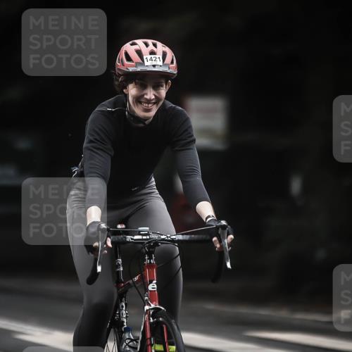 13.09.2026 - Stadtparktriathlon H.Heesch http://msf.ph/oto/10321559 13.09.2026 13:06:59 Radfahren 1270, 1277, 1281, 1353, 1360, 1421 meine-sportfotos.de