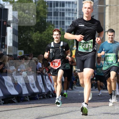 13.09.2026 - 21. swb-Marathon Bremen Strokosch-Dieckow http://msf.ph/oto/10321579 13.09.2026 13:09:00 Ziel 715, 3110, 3276, 4033, 4888, 5377, 6842, 7064, 7121, 8555, 9084, 9240, 9411, 9702, 1241, 2287, 2291, 2909, 4898, 5383, 7262, 8120, 8830, 9904, 10044 meine-sportfotos.de