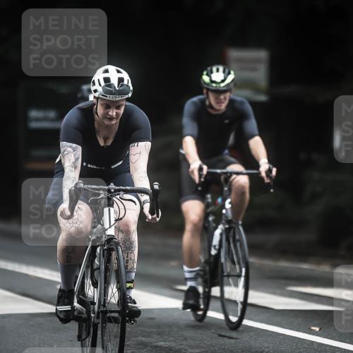 13.09.2026 - Stadtparktriathlon H.Heesch http://msf.ph/oto/10321615 13.09.2026 13:07:09 Radfahren 1146, 1263, 1300, 1317, 1360, 1381, 1414 meine-sportfotos.de