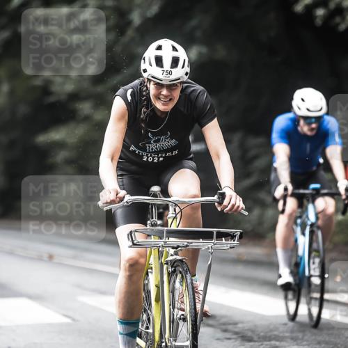 13.09.2026 - Stadtparktriathlon H.Heesch http://msf.ph/oto/10321627 13.09.2026 11:58:15 Radfahren 738, 750, 847, 853, 904, 906, 918, 920, 922, 934, 963, 999, 1028 meine-sportfotos.de