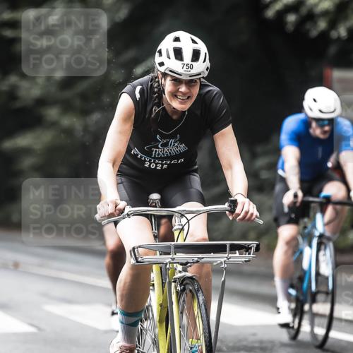 13.09.2026 - Stadtparktriathlon H.Heesch http://msf.ph/oto/10321632 13.09.2026 11:58:15 Radfahren 738, 750, 847, 853, 904, 906, 918, 920, 922, 934, 963, 999, 1028 meine-sportfotos.de