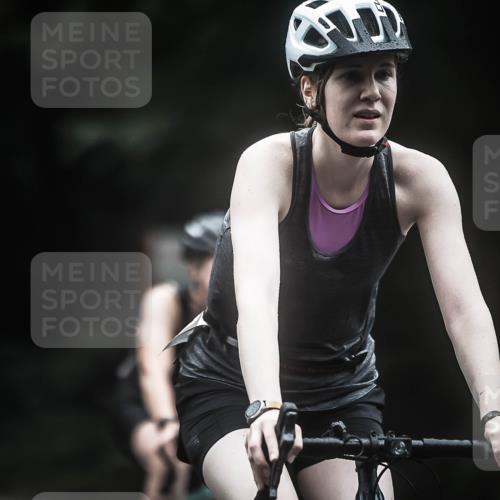 13.09.2026 - Stadtparktriathlon H.Heesch http://msf.ph/oto/10321668 13.09.2026 13:07:11 Radfahren 1115, 1146, 1263, 1300, 1317, 1360, 1381, 1414 meine-sportfotos.de