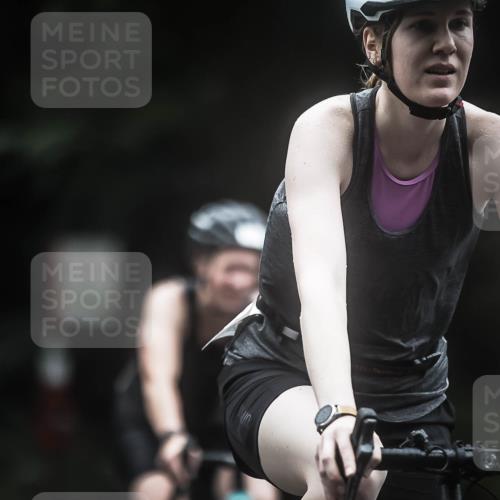 13.09.2026 - Stadtparktriathlon H.Heesch http://msf.ph/oto/10321673 13.09.2026 13:07:11 Radfahren 1115, 1146, 1263, 1300, 1317, 1360, 1381, 1414 meine-sportfotos.de
