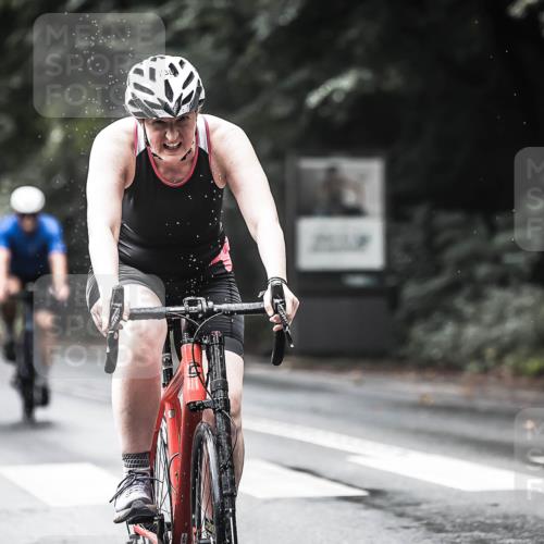 13.09.2026 - Stadtparktriathlon H.Heesch http://msf.ph/oto/10321676 13.09.2026 11:58:19 Radfahren 738, 750, 853, 904, 918, 920, 922, 934, 963, 999, 1049 meine-sportfotos.de
